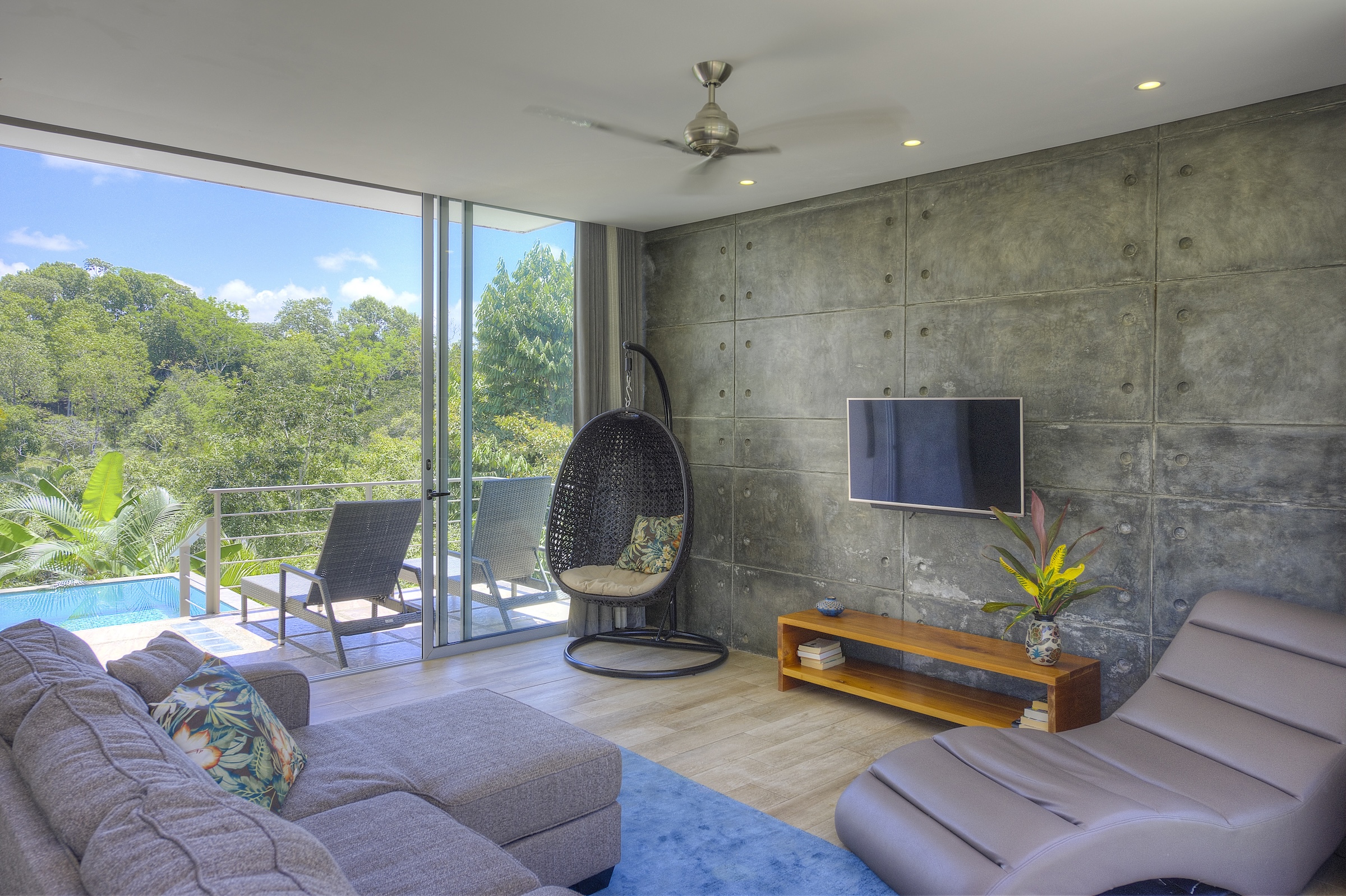 Villa III open plan living area